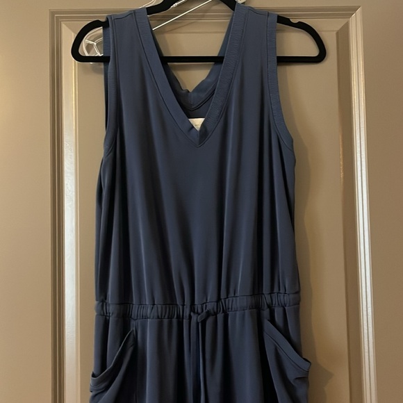 Lou & Grey Sandwashed Sleeveless Jumpsuit - Picture 4 of 6